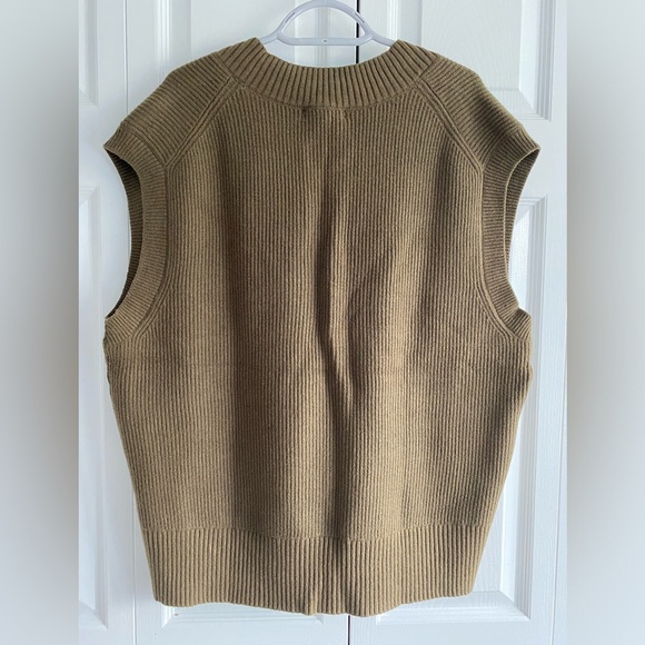BANANA REPUBLIC Oversized Sweater Vest - Picture 3 of 4